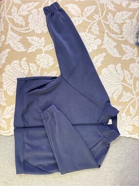 Blue Cropped Athletic Sweatshirt